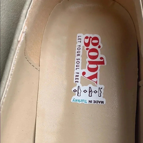 Goby Bow Print Loafer Pump - Picture 6 of 10